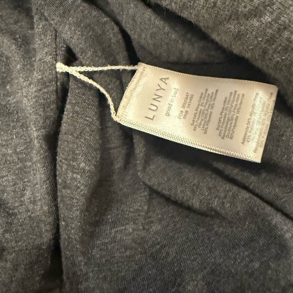 Lunya L-XL NWT (see desc) “Restore” double faces Gray Quilted coat/robe - Picture 4 of 16
